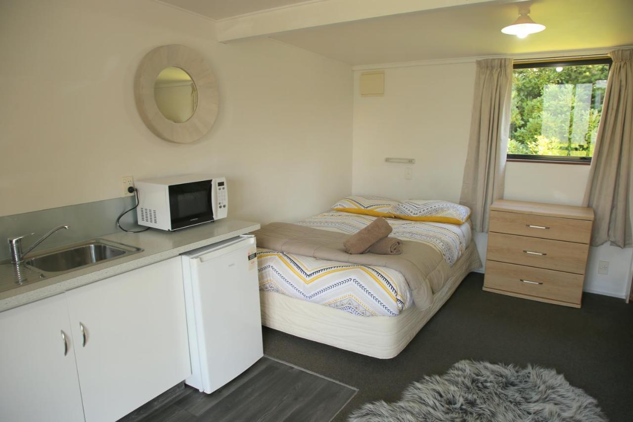 Parklands Marina Holiday Park Пиктън Екстериор снимка