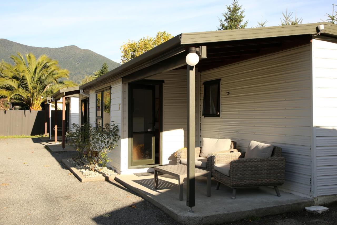Parklands Marina Holiday Park Пиктън Екстериор снимка