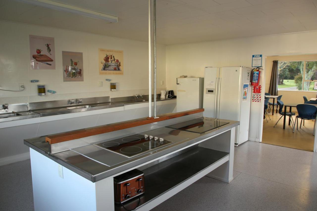 Parklands Marina Holiday Park Пиктън Екстериор снимка