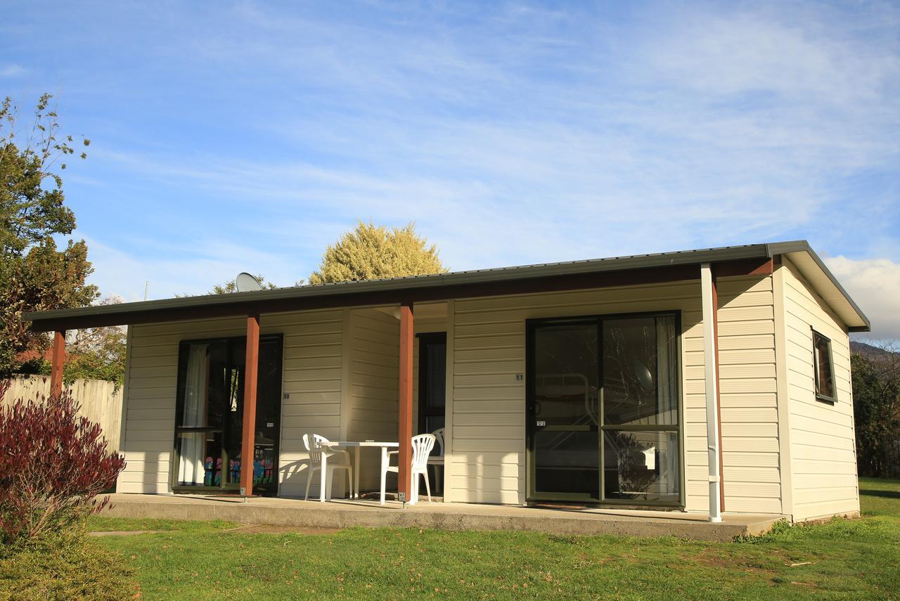 Parklands Marina Holiday Park Пиктън Екстериор снимка